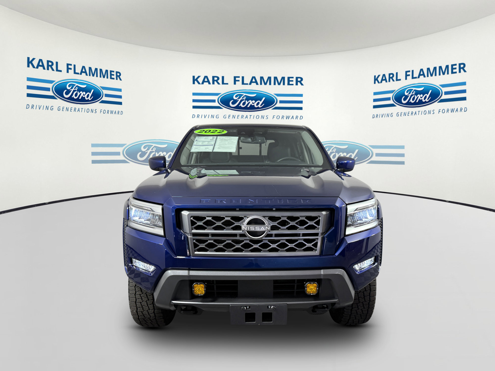 Used 2022 Nissan Frontier SV w/ SV Premium Package AWD/4WD image 6