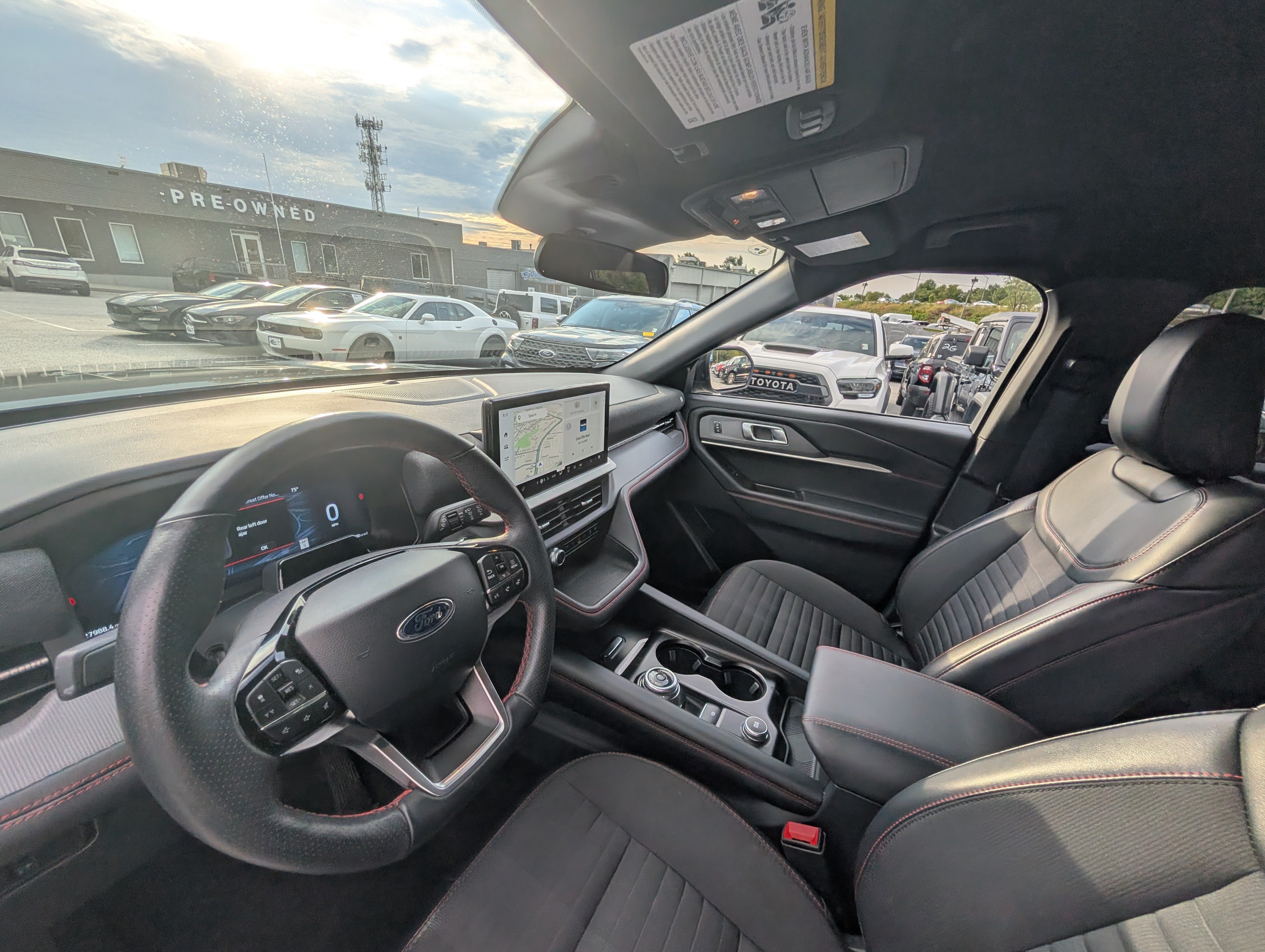 Certified 2025 Ford Explorer ST-Line w/ ST-Line Street Pack AWD/4WD image 19
