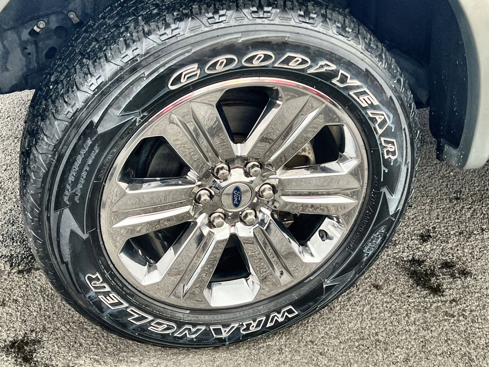 Certified 2019 Ford F150 Lariat image 12