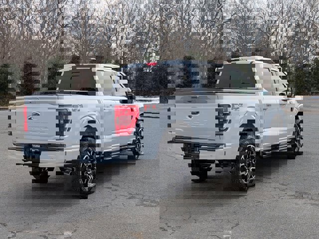 Certified 2022 Ford F150 XLT w/ Equipment Group 302A High image 5