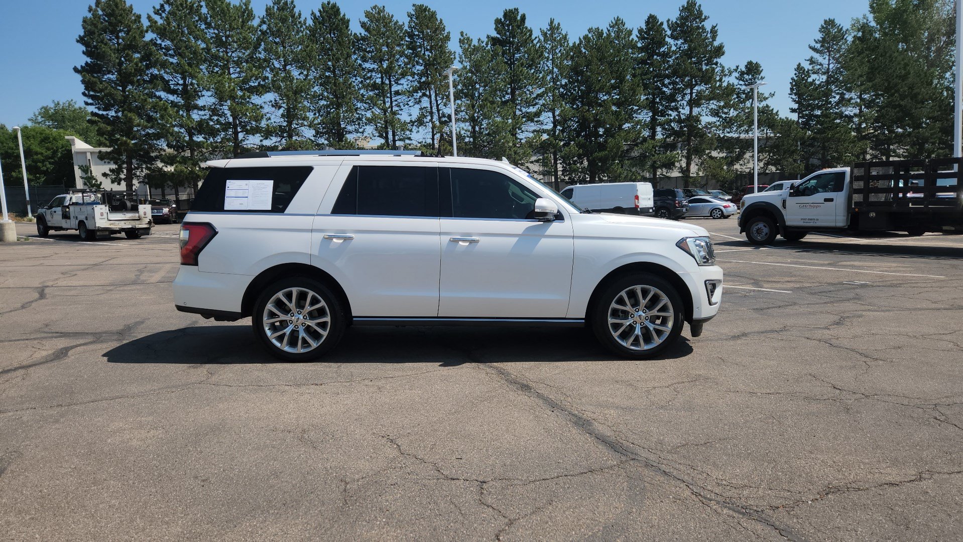 Certified 2019 Ford Expedition Limited w/ Equipment Group 302A AWD/4WD image 9