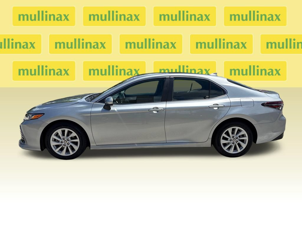 Used 2024 Toyota Camry LE FWD image 12