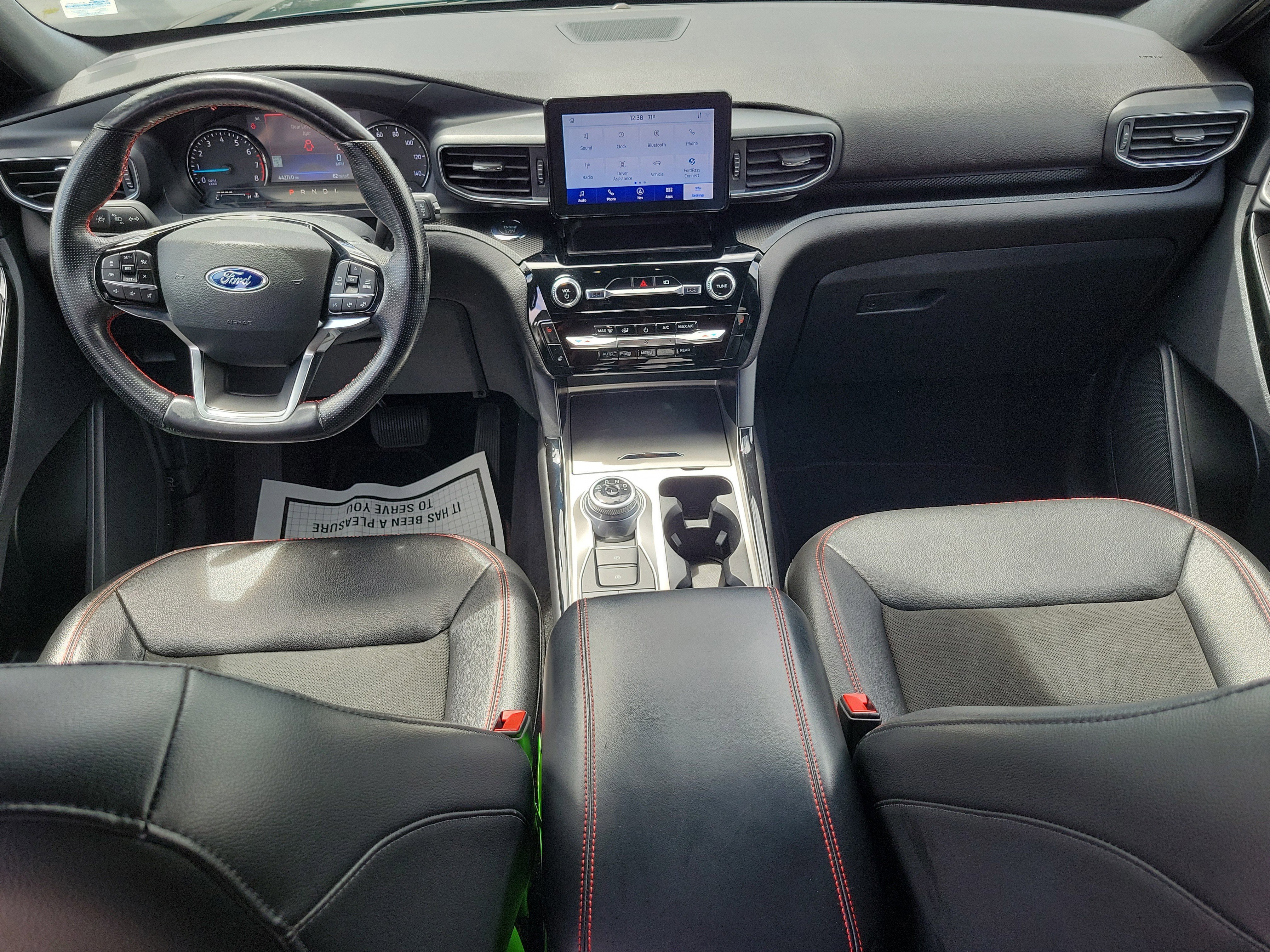 Certified 2022 Ford Explorer ST-Line w/ Class IV Trailer Tow Package image 16