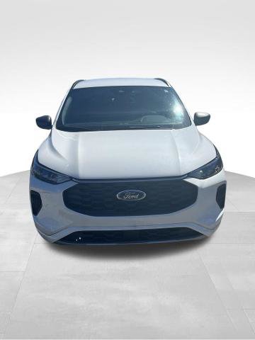 Certified 2024 Ford Escape ST-Line w/ Tech Pack #1 AWD/4WD image 4