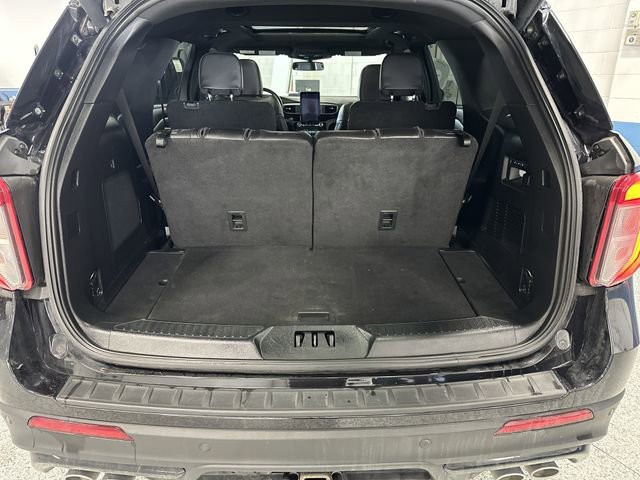 Certified 2022 Ford Explorer ST w/ ST Street Pack image 16