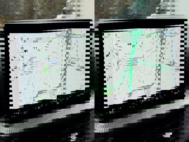 Certified 2025 Ford Explorer ST-Line w/ Premium Package image 27