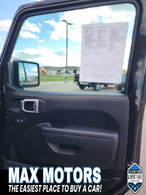 Used 2023 Jeep Gladiator Mojave w/ Trailer Tow Package image 36