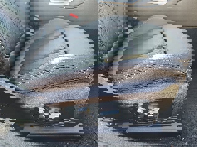 Used 2023 BMW 330i xDrive Sedan w/ Premium Package image 33