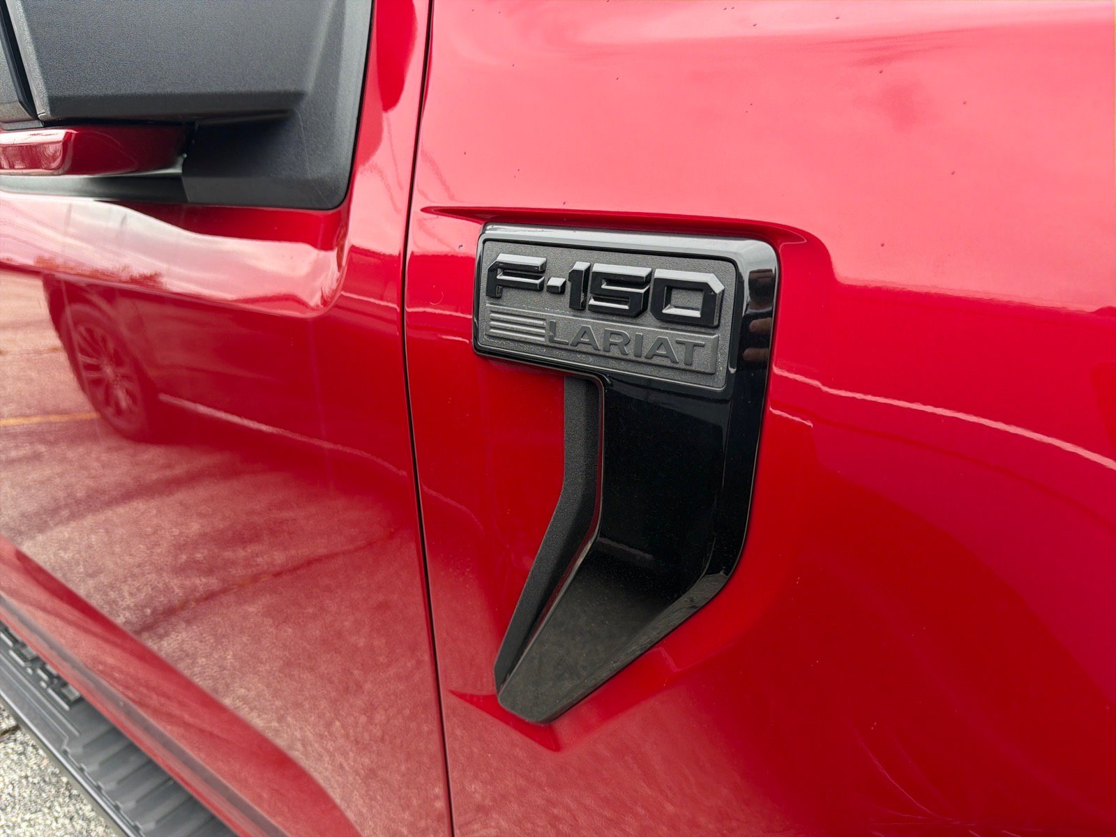 Certified 2022 Ford F150 Lariat w/ Equipment Group 502A High AWD/4WD image 4