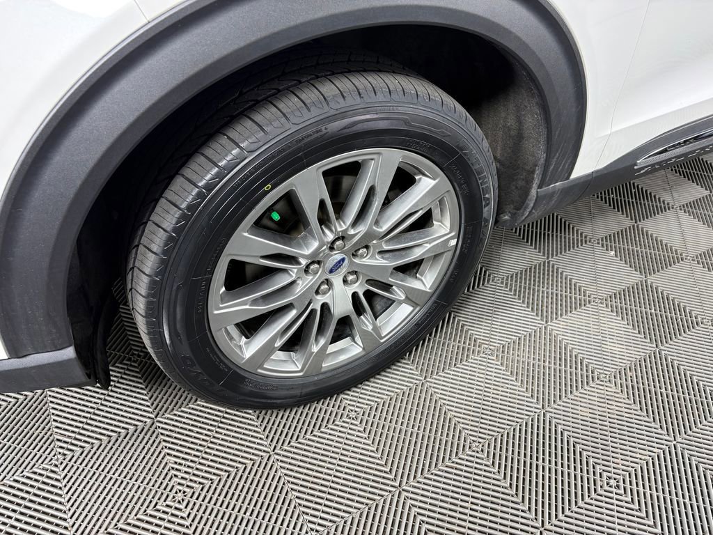 Certified 2025 Ford Explorer Active w/ Active Comfort Package AWD/4WD image 9