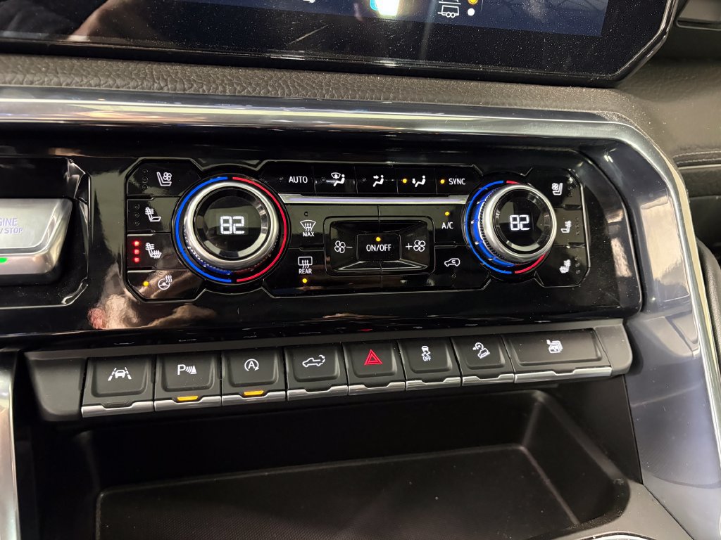 Used 2023 GMC Sierra 1500 Denali AWD/4WD image 19