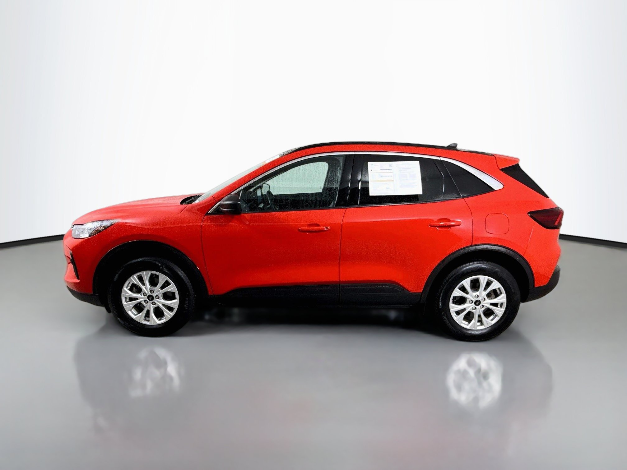 Certified 2024 Ford Escape Active w/ Tech Pack #1 AWD/4WD image 9