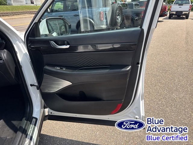 Used 2024 Hyundai Palisade Calligraphy image 27