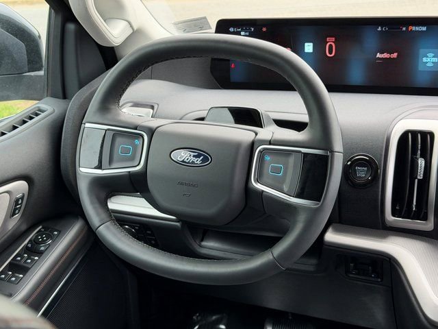 Certified 2025 Ford Expedition Active AWD/4WD image 5