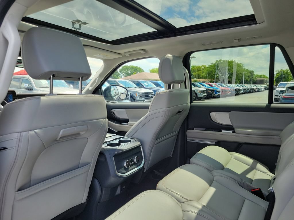 Certified 2025 Ford Expedition Max Active AWD/4WD image 16