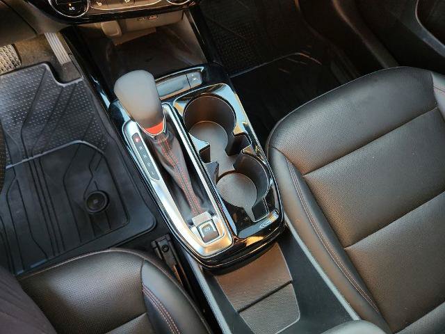 Used 2025 Chevrolet Trax RS w/ Sunroof Package FWD image 15
