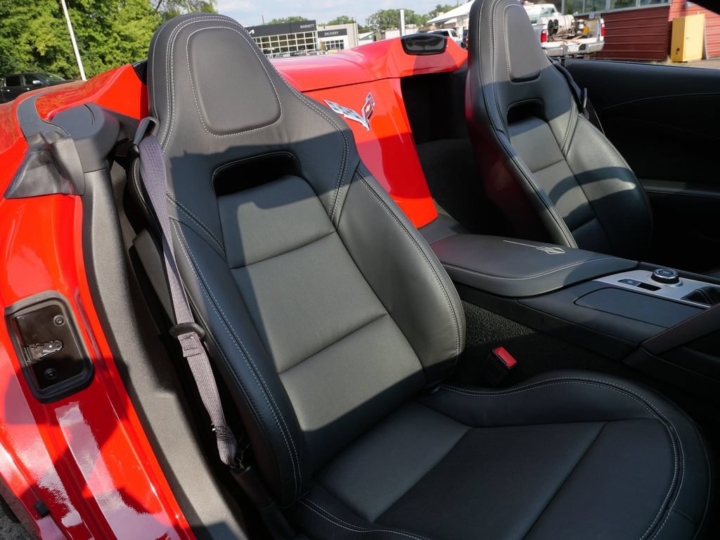 Used 2017 Chevrolet Corvette Stingray Convertible w/ 1LT RWD image 13