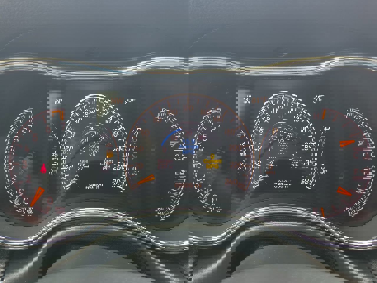 Used 2021 Jeep Grand Cherokee Laredo X image 25