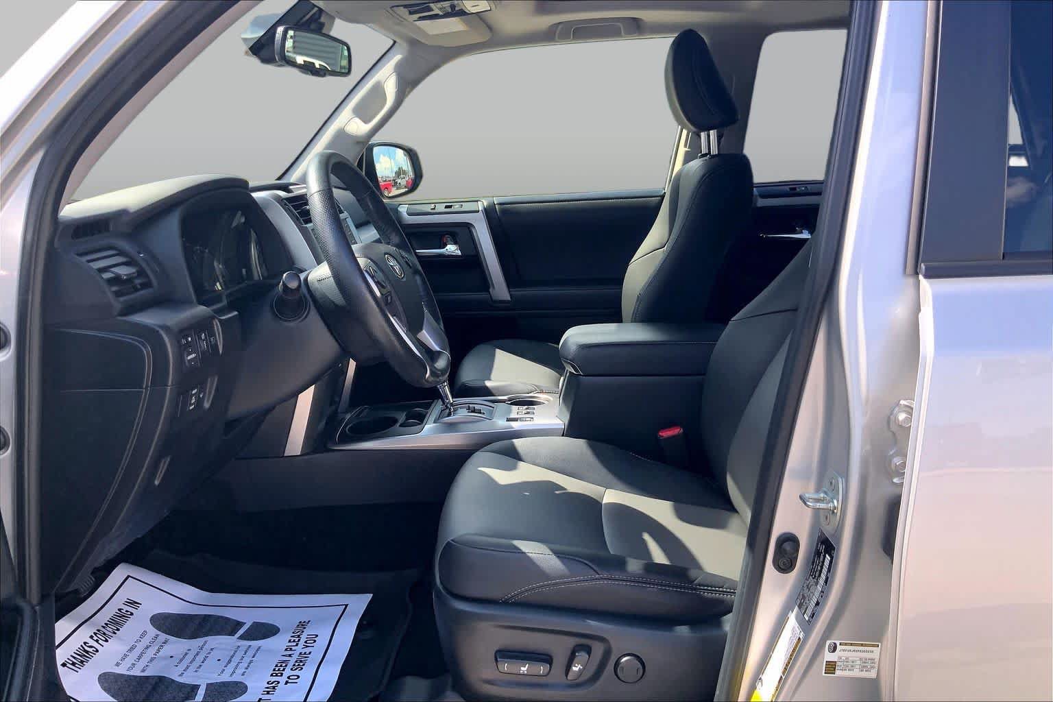Used 2023 Toyota 4Runner SR5 Premium w/ Moonroof Package RWD image 8