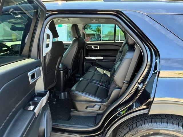 Certified 2023 Ford Explorer XLT w/ Equipment Group 202A AWD/4WD image 14