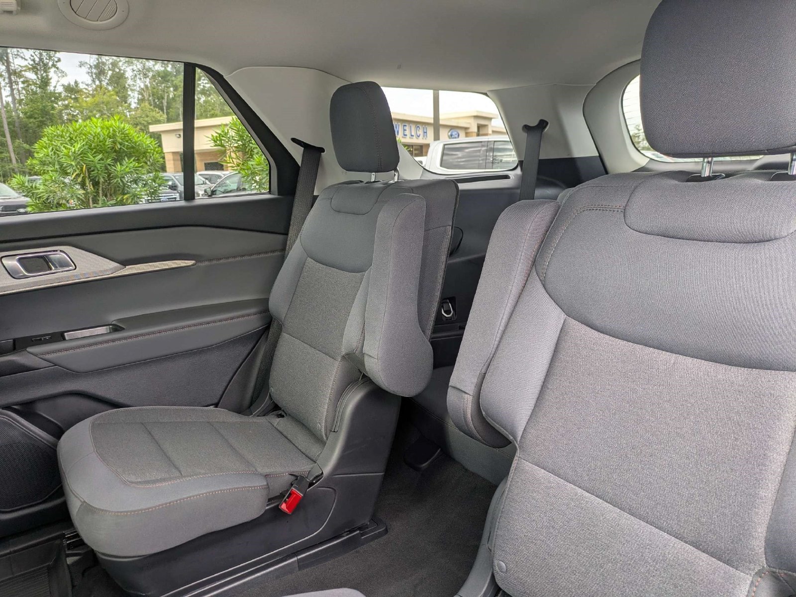 Certified 2026 Ford Explorer Active RWD image 15