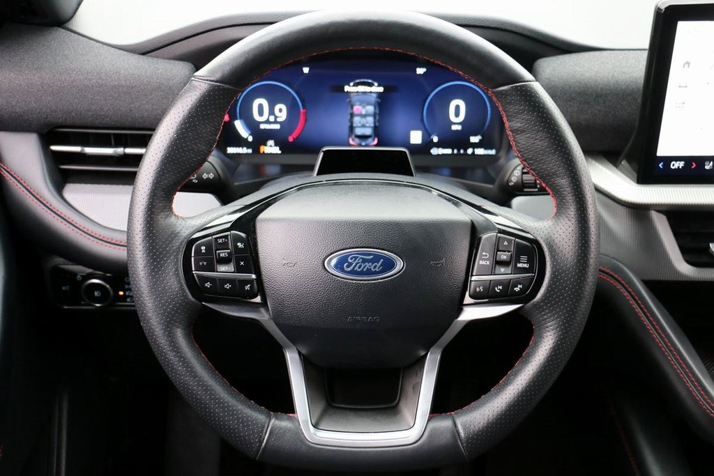 Certified 2025 Ford Explorer ST-Line image 26