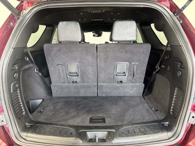 Used 2018 Dodge Durango R/T w/ Technology Group AWD/4WD image 22
