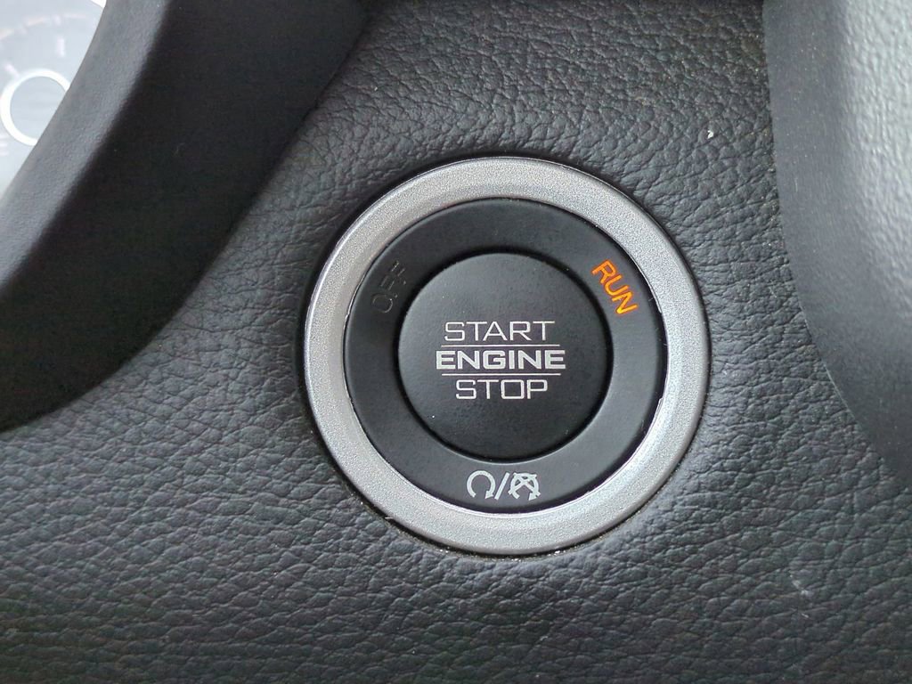 Used 2025 RAM 1500 Laramie image 27