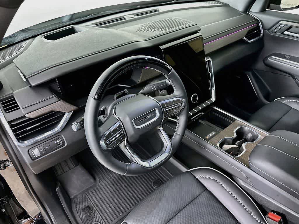 Used 2026 GMC Acadia Denali w/ Super Cruise Package FWD image 2