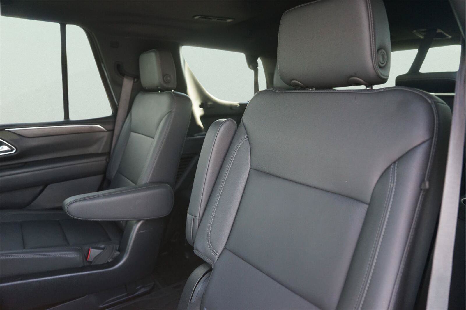 Used 2023 Chevrolet Tahoe LT w/ LT Signature Plus Package RWD image 14