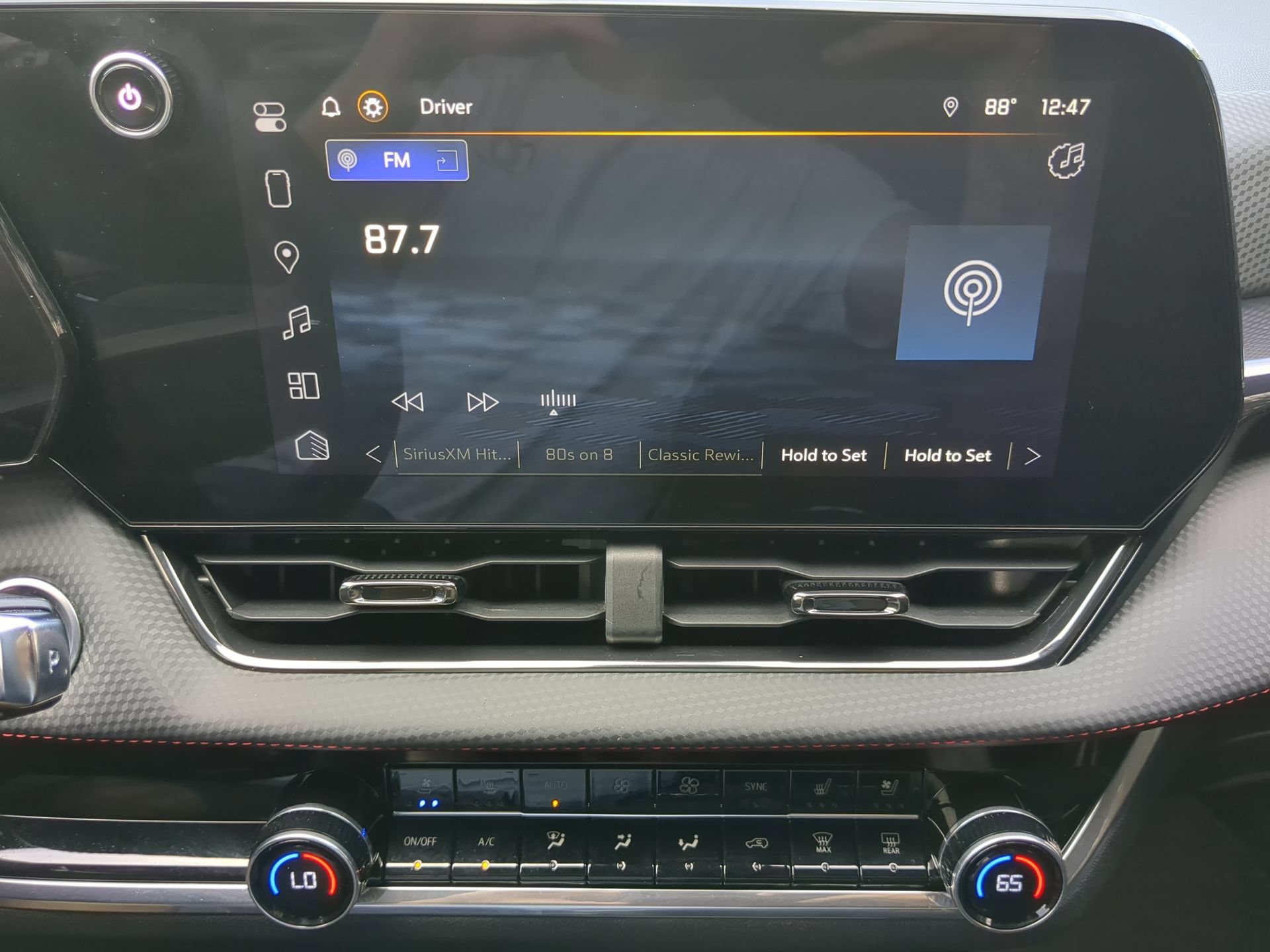Used 2025 Chevrolet Equinox RS w/ Convenience Package III FWD image 59