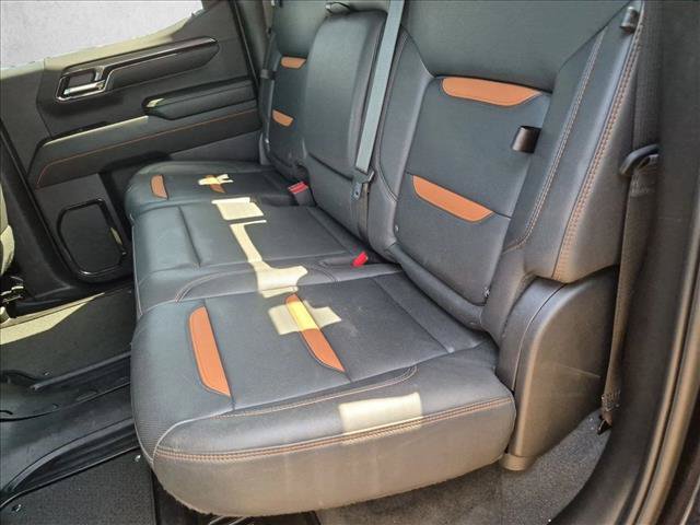 Used 2023 GMC Sierra 1500 AT4 w/ AT4 Premium Package AWD/4WD image 19