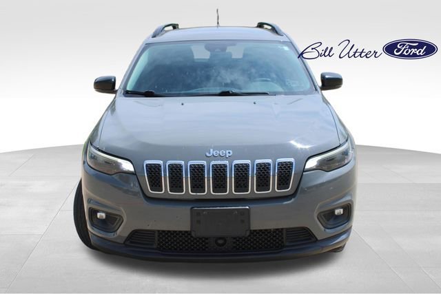 Used 2022 Jeep Cherokee Latitude Lux FWD image 2