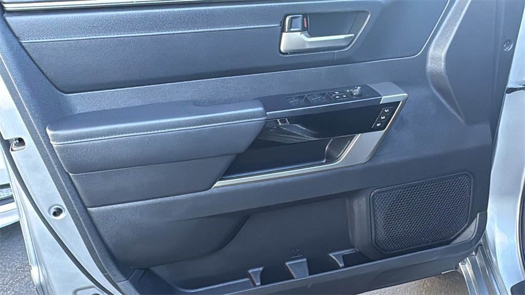Used 2024 Toyota Tundra Limited image 21