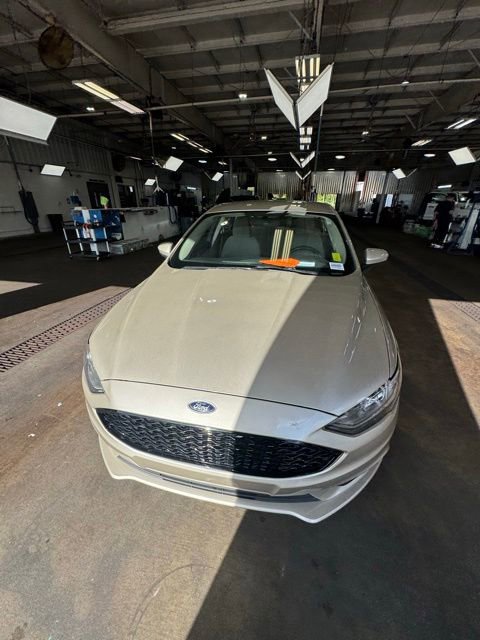 Certified 2018 Ford Fusion SE FWD image 4