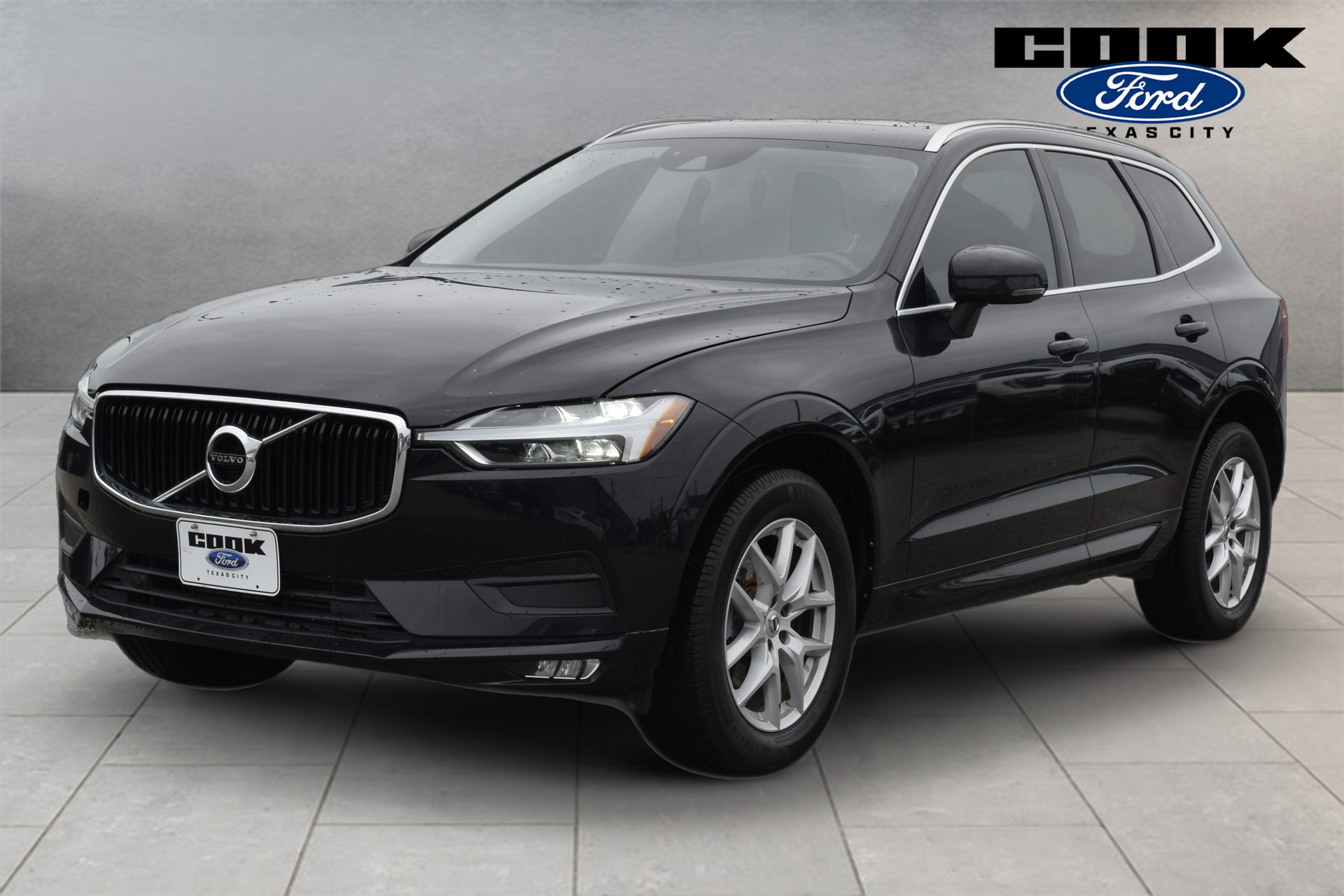 Used 2021 Volvo XC60 T5 Momentum w/ Premium Package