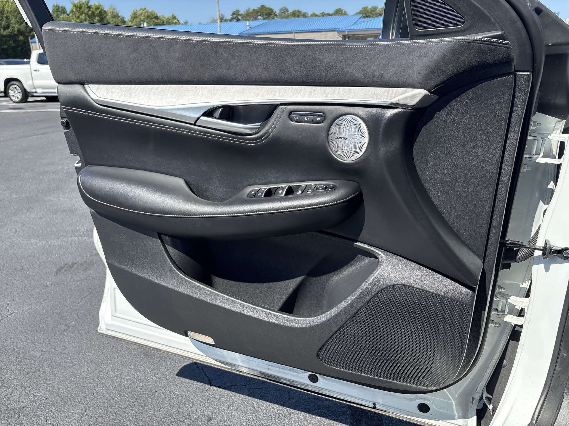 Used 2023 INFINITI QX50 Sensory FWD image 15