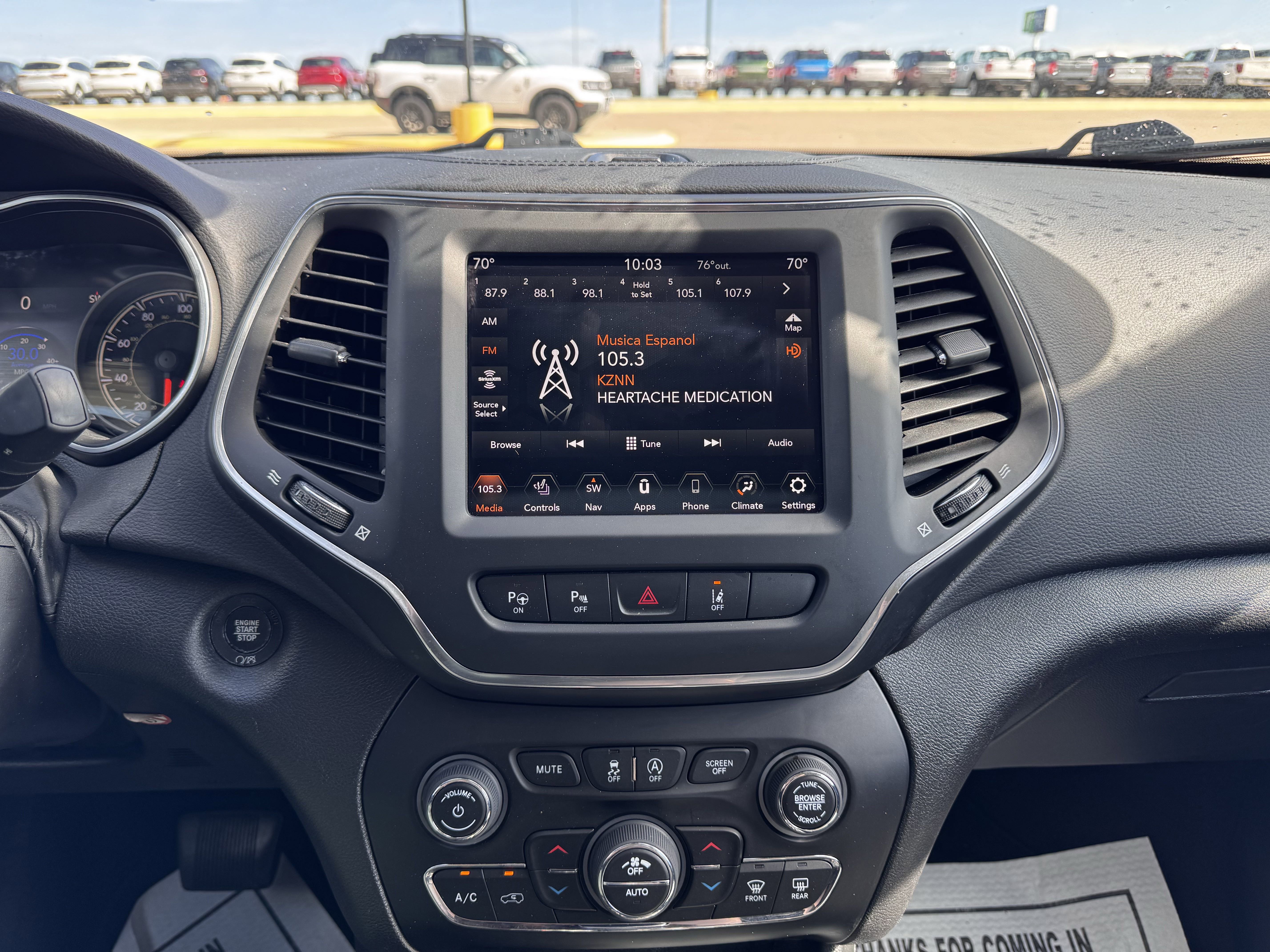 Used 2023 Jeep Cherokee Altitude Lux image 21