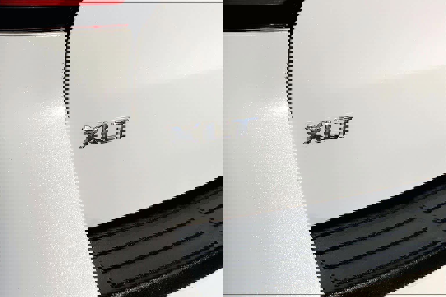 Certified 2023 Ford Expedition XLT image 10