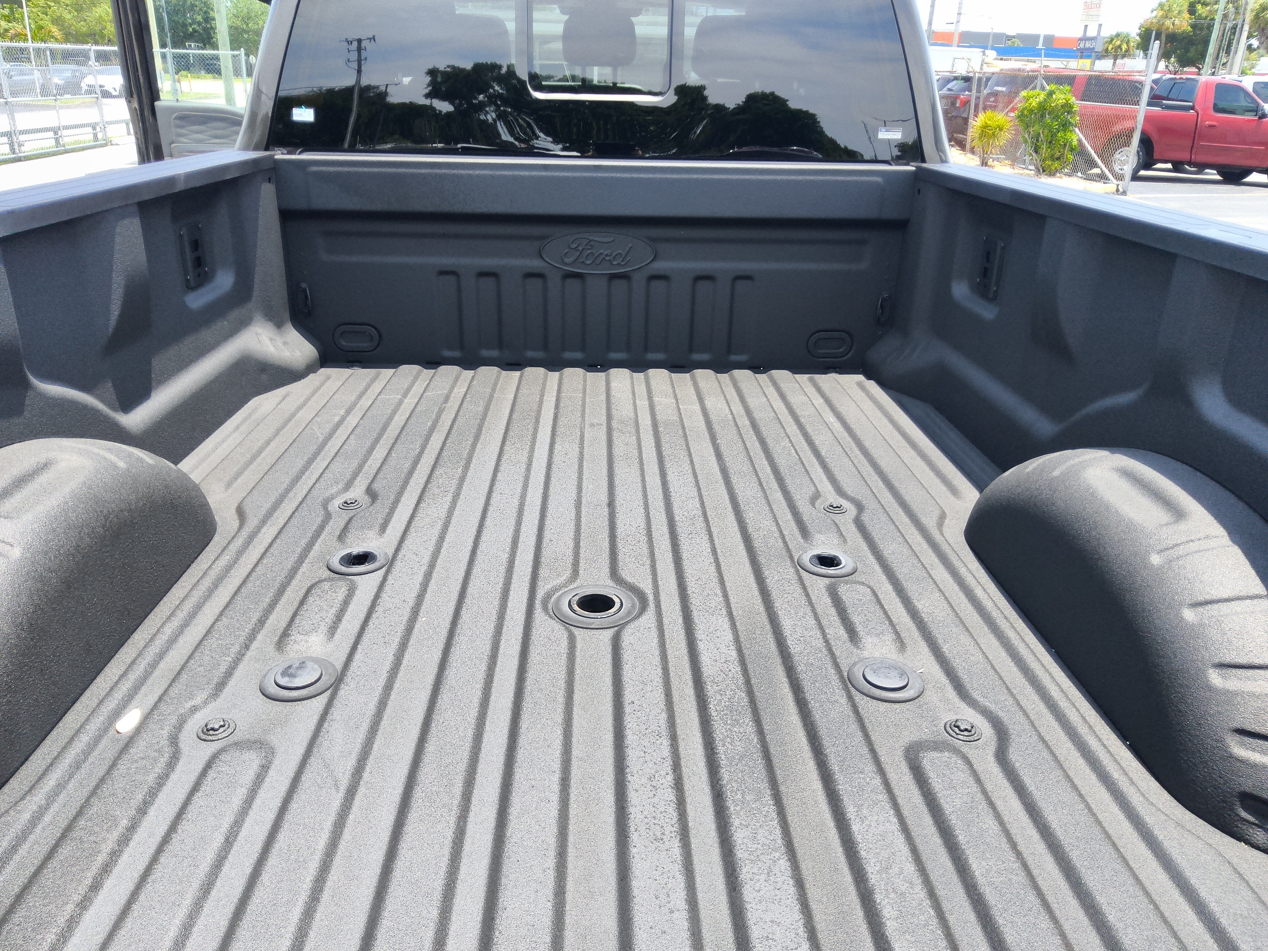Certified 2025 Ford F450 Platinum w/ Platinum Plus Package AWD/4WD image 25