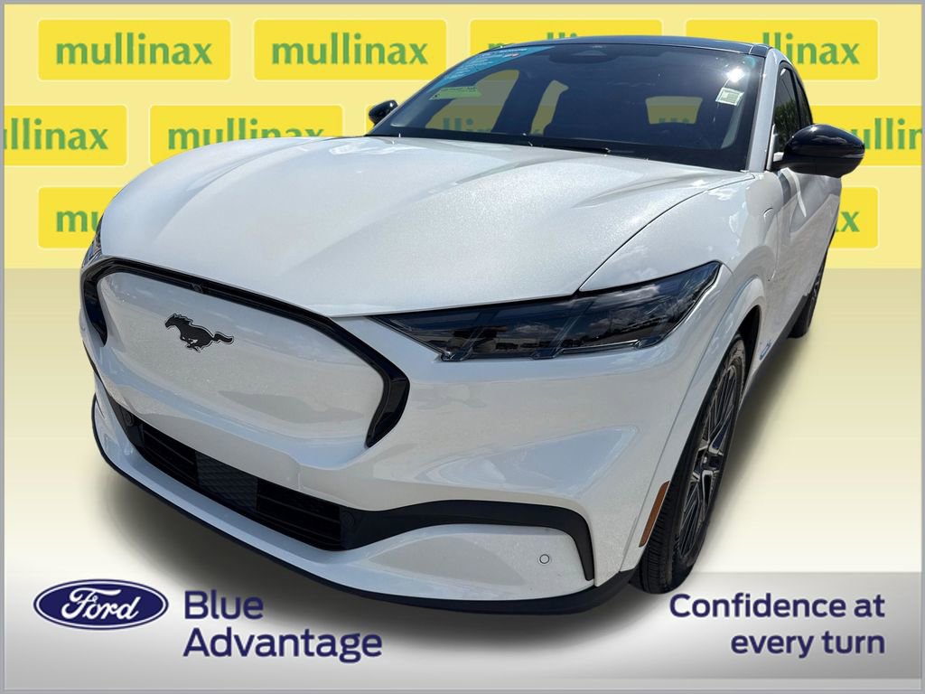 Certified 2025 Ford Mustang Mach-E Premium image 11
