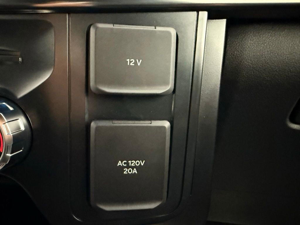 Certified 2025 Ford F150 Raptor image 40