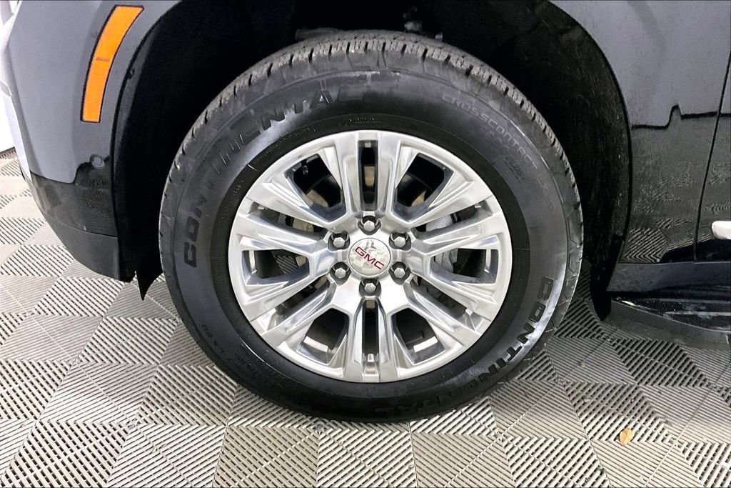 Used 2025 GMC Yukon Denali AWD/4WD image 7