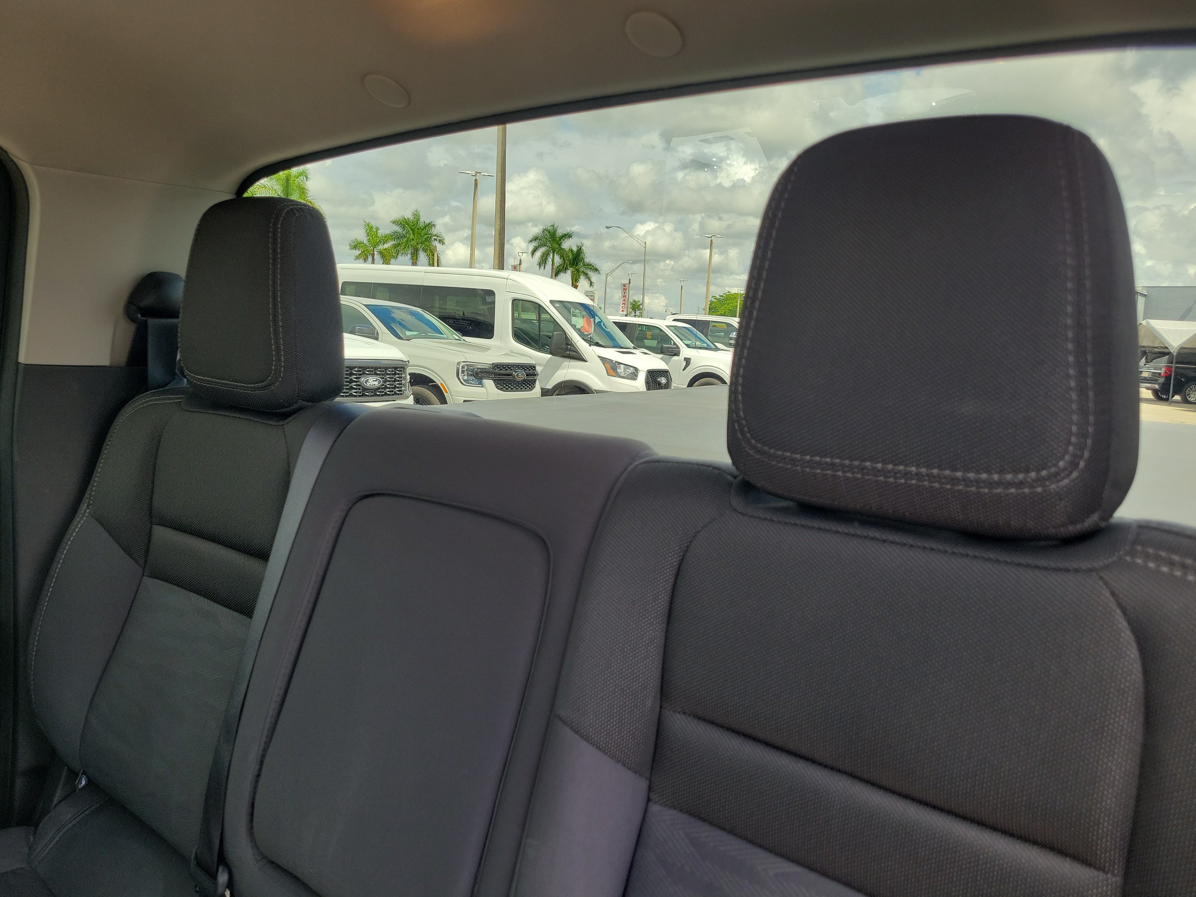 Used 2023 Nissan Frontier SV AWD/4WD image 15