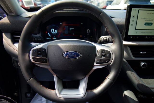 Certified 2025 Ford Explorer Active AWD/4WD image 17