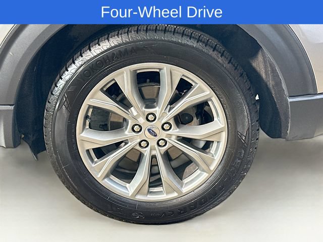 Certified 2023 Ford Explorer XLT w/ Equipment Group 202A AWD/4WD image 7