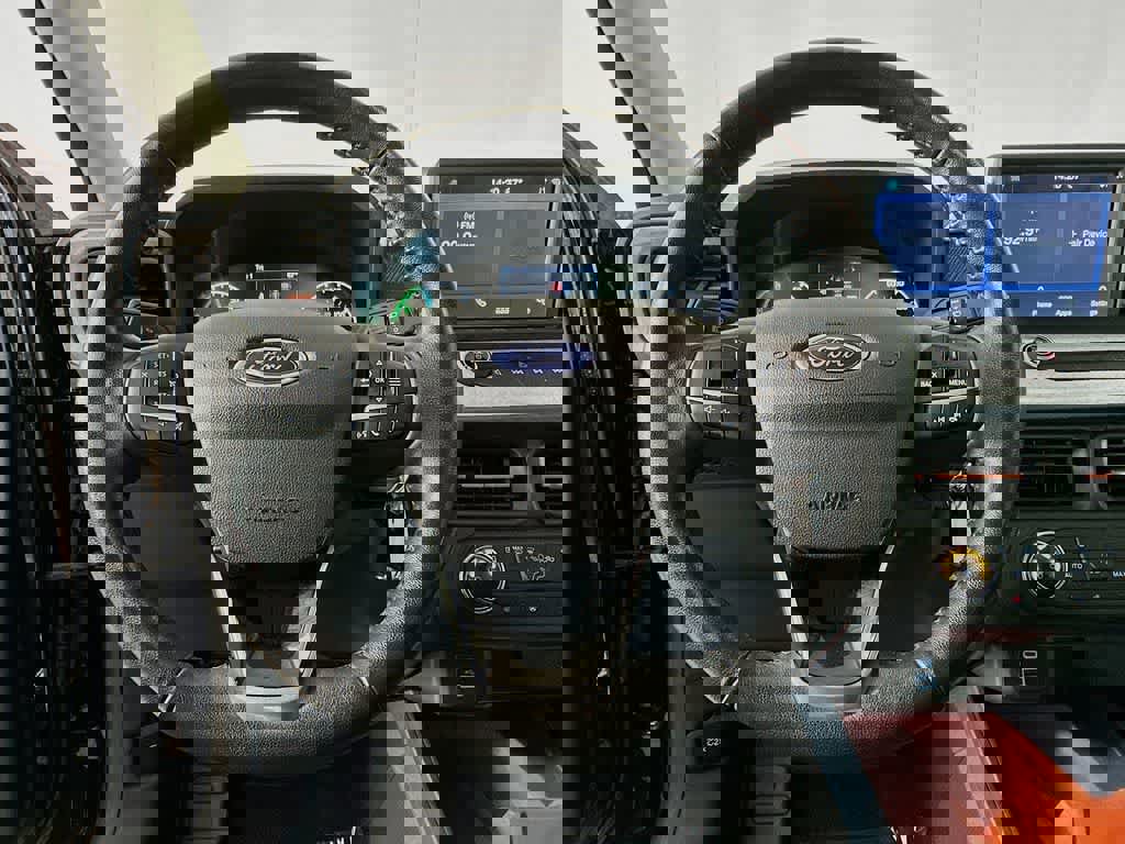 Certified 2022 Ford Maverick XLT w/ XLT Luxury Package image 18