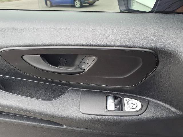 Used 2021 Mercedes-Benz Metris Passenger image 13