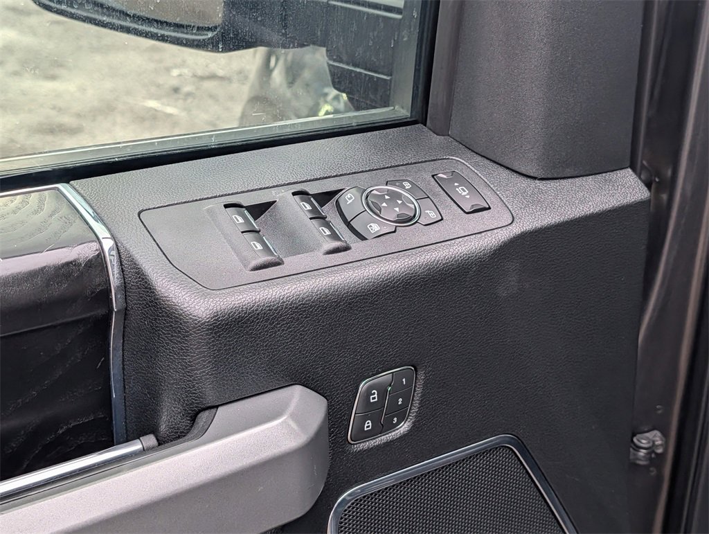 Certified 2019 Ford F350 Platinum w/ Platinum Ultimate Package image 17