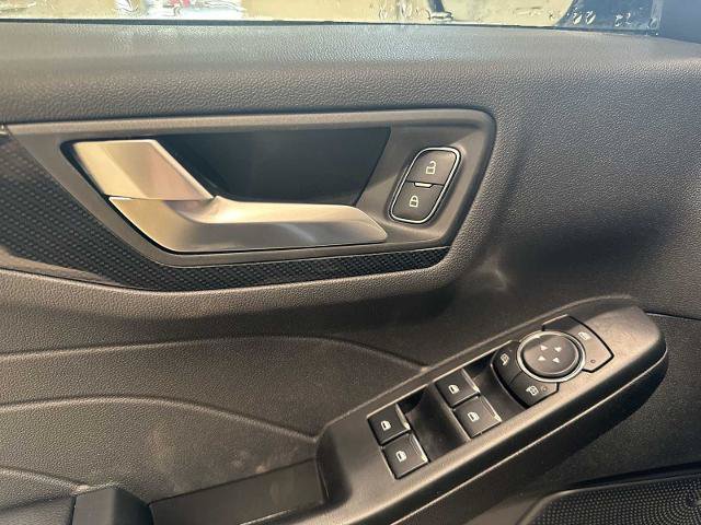 Certified 2025 Ford Escape ST-Line w/ Tech Pack #1 AWD/4WD image 22